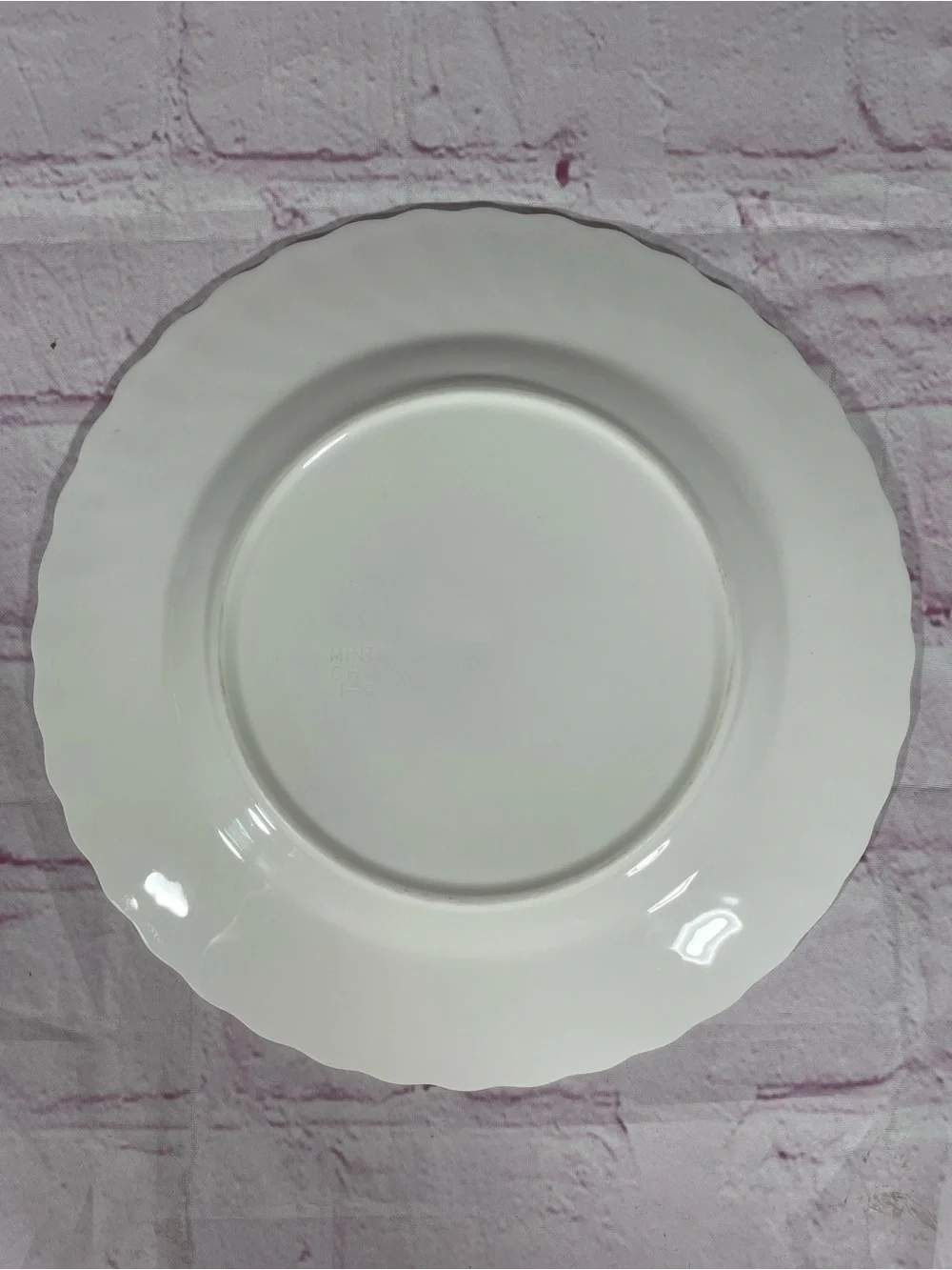 Vintage Minton White Fife Bone China Salad Plates 7 7/8” England Discontinued